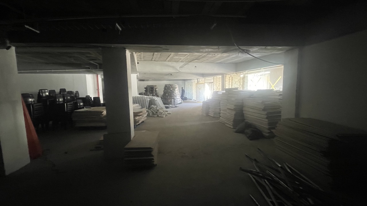 To Let commercial Property for Rent in Athlone Western Cape